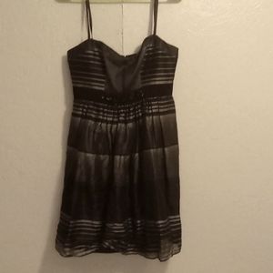 BCBGMAXARIA  mini dress size 6 black silver designs